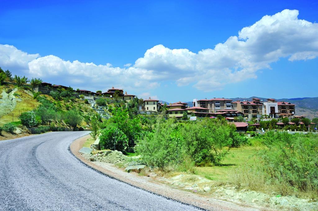Umut Thermal Spa & Wellness Hotel Karakiran Exterior photo